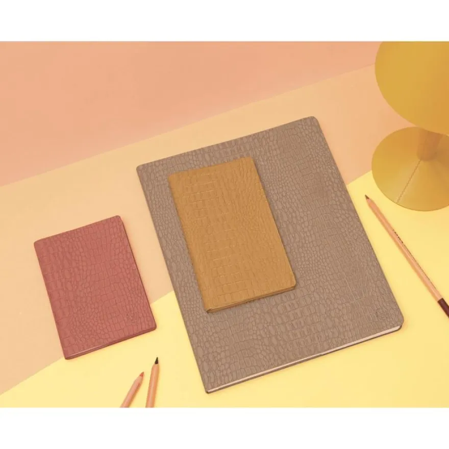 Agenda de poche Baby Croco Espace 17S spiralé - 1 semaine sur 2 pages - 9 x 17,5 cm - disponible dans différentes couleurs - Exacompta
