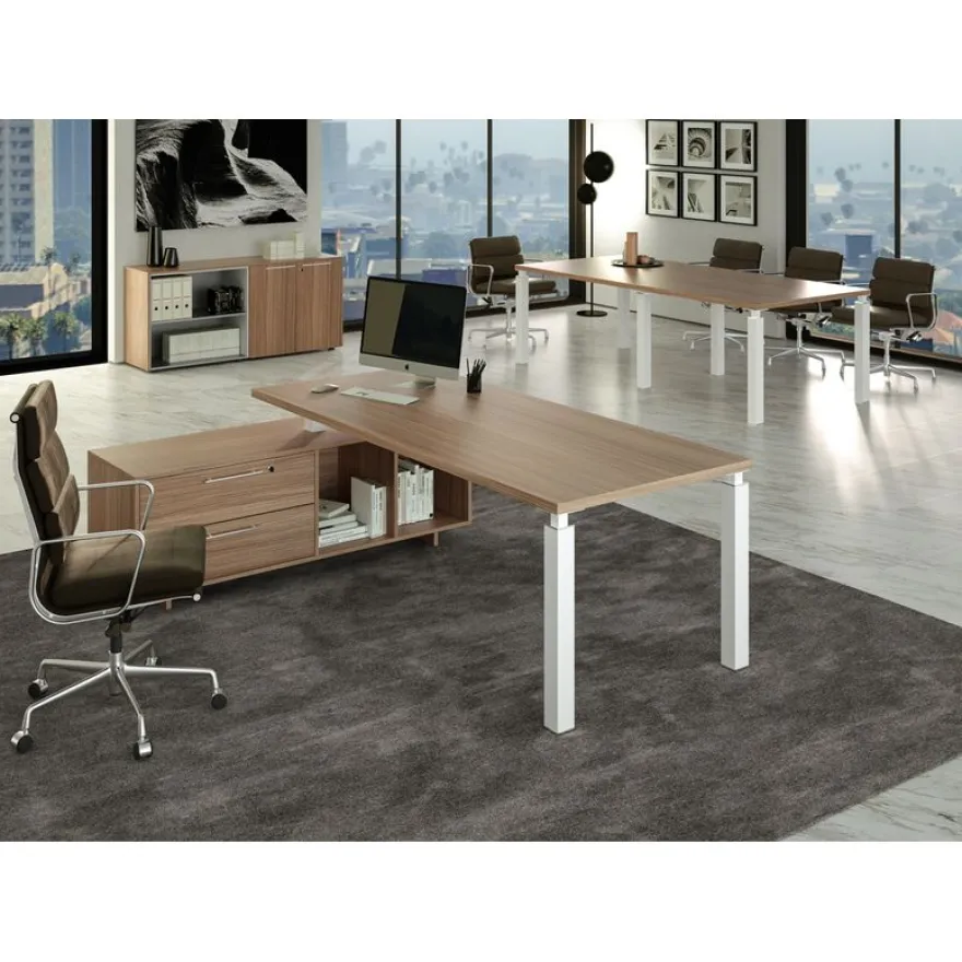 Bureau Manager FLORA - avec console retour réversible - L225 x P170 cm - pieds en métal blanc - plateau imitation merisier arabis