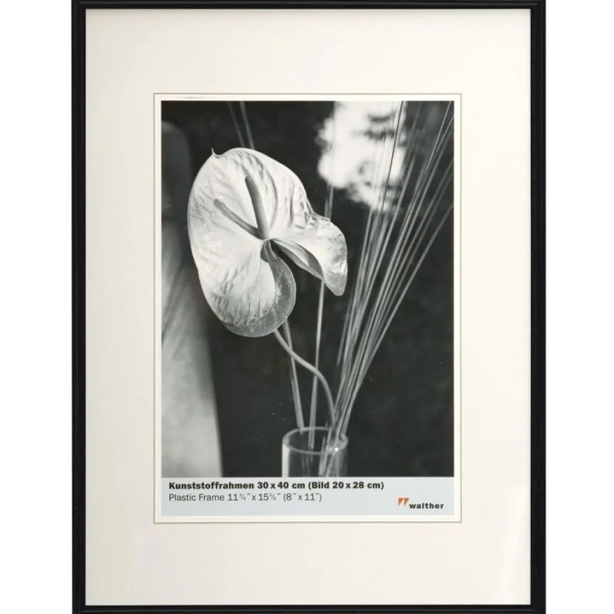 Cadre photo plastique WALTHER "Galeria" pour photo 20 x 27 cm coloris noir