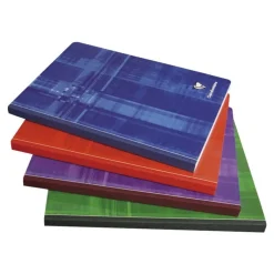Clairefontaine - Cahier 17 x 22 cm - 192 pages - petits carreaux (5x5 mm) - disponible dans différentes couleurs