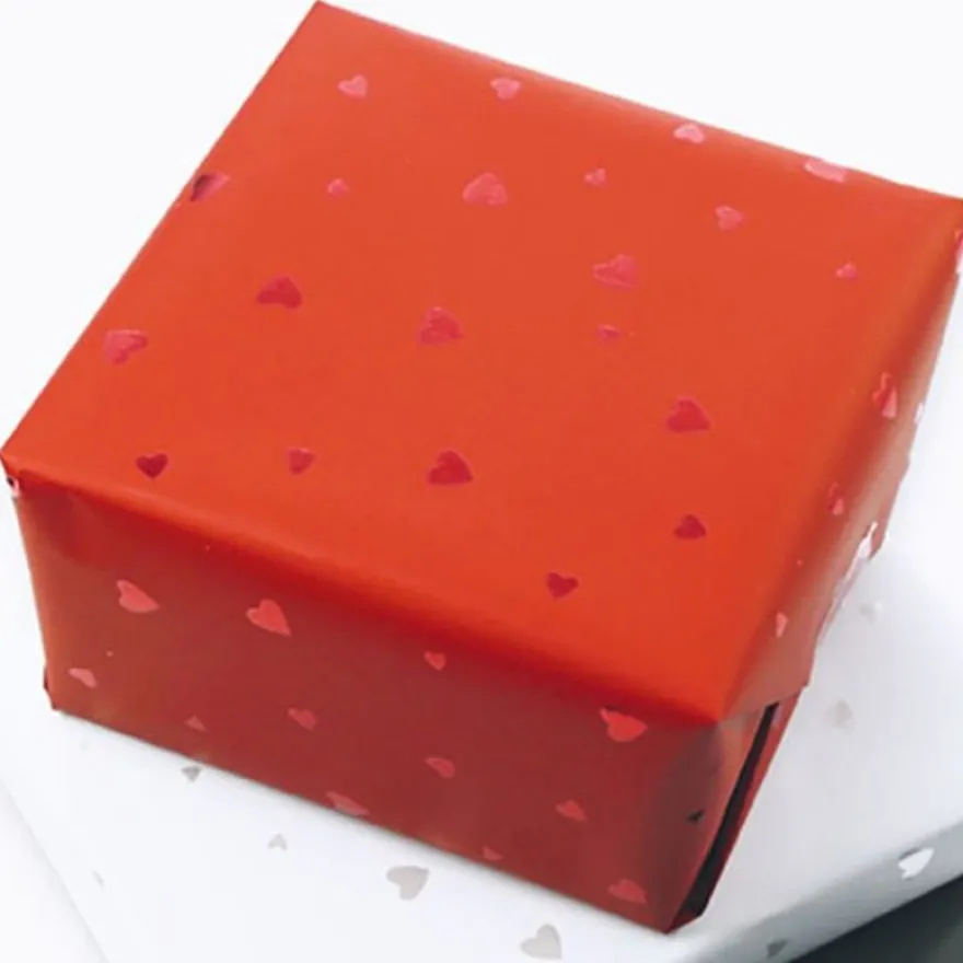 Clairefontaine Premium - Papier cadeau - 70 cm x 50 m - 80 g/m² - motif cœurs rouges