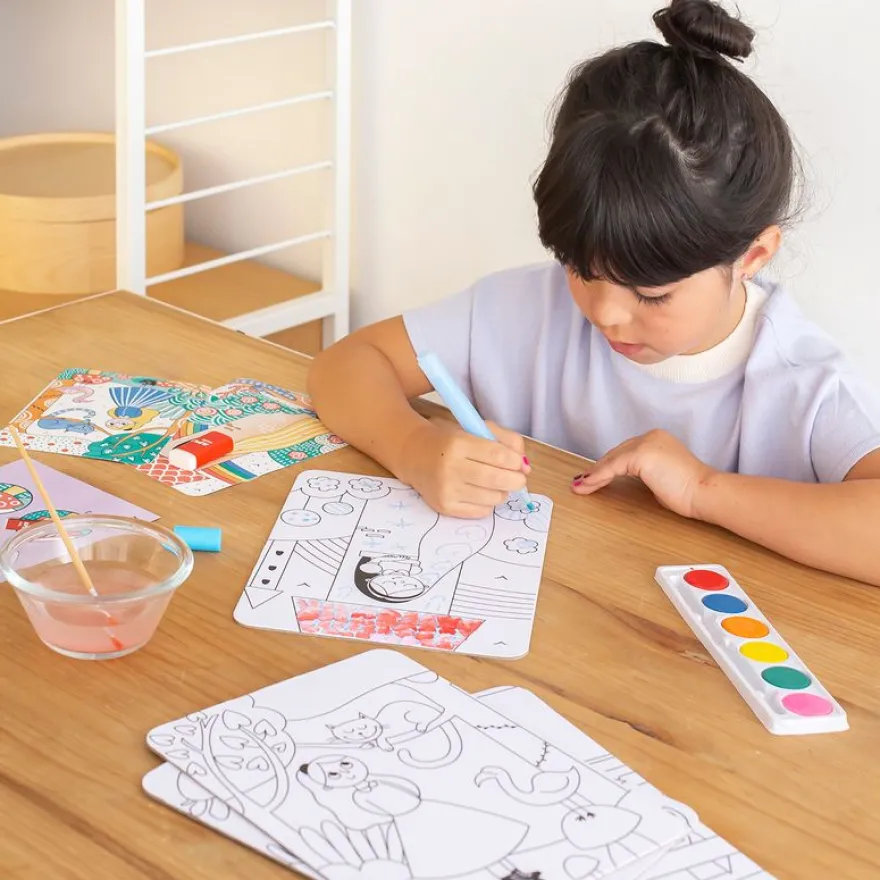 Coffret APLI Kids Watercolour Magic Art - aquarelle et feutre magique avec 14 planches - pinceau et gomme - dès 5 ans