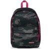 EASTPAK Out Of Office - Sac à dos camouflage noir/gris avec compartiment pour ordinateur portable