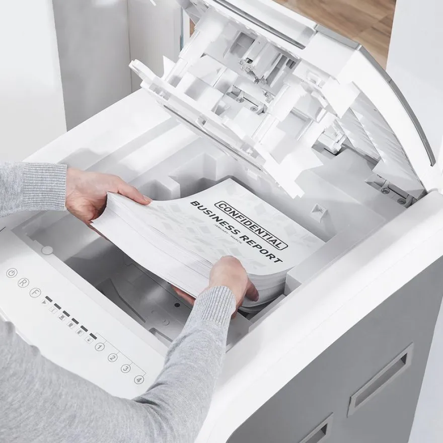 Leitz IQ AutoFeed Office Pro 600 P4 - destructeur de documents coupe croisée - 600 feuilles - Corbeille 110 litres