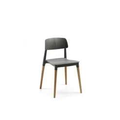 Lot de 4 chaises SCANDINAVE - pieds bois - noir