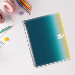 Notebook Aurora, Couverture souple, A4, quadrillage 5x5 mm, 120 feuilles de 4 couleurs, Miquelrius, Iceland.