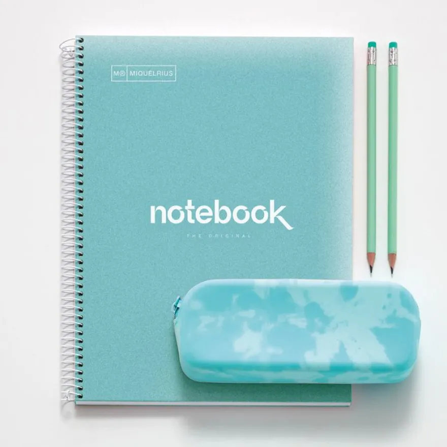 Notebook Emotions, Couverture souple, A4, lignes horizontales 7 mm, 120 feuilles de 5 couleurs, Miquelrius, Bleu Ciel.