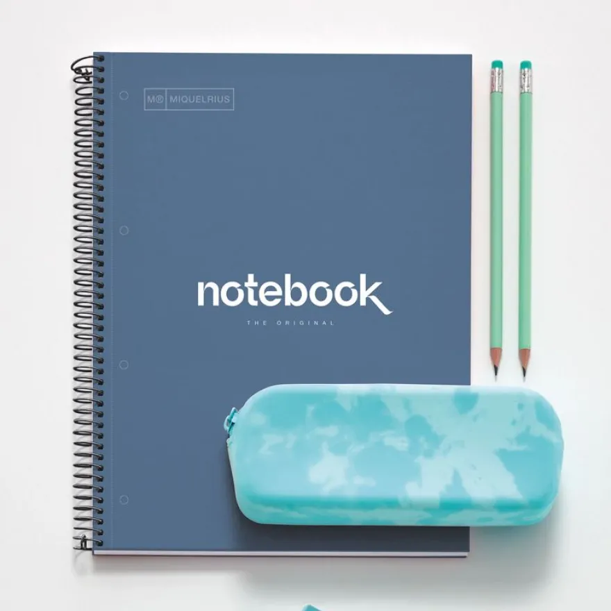 Notebook Emotions, Couverture rigide, A4, quadrillage 5x5 mm, 80 feuilles de 1 couleur, Miquelrius, Marine.