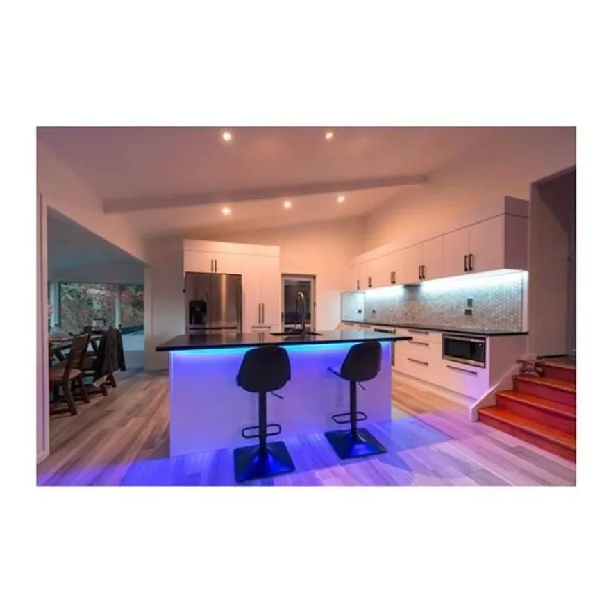 R-Music - Bande LED - 10m - Télécommande incluse