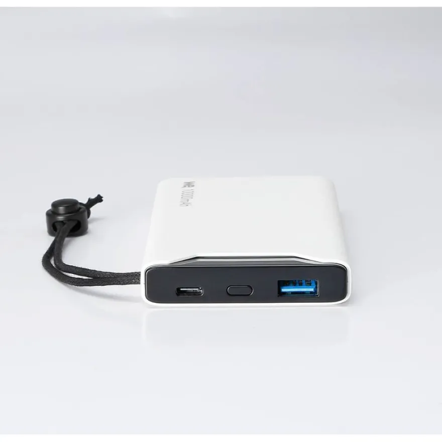 We - Powerbank / batterie de secours - 10000 mAh - port USB-A +1 port USB-C / 18W - blanc